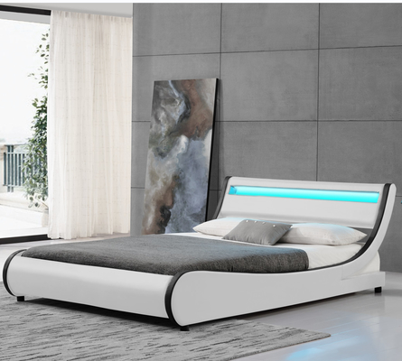 Het Bedkader van het koninginsize Faux Leather Upholstered Platform met Gebogen Hoofdeinde
