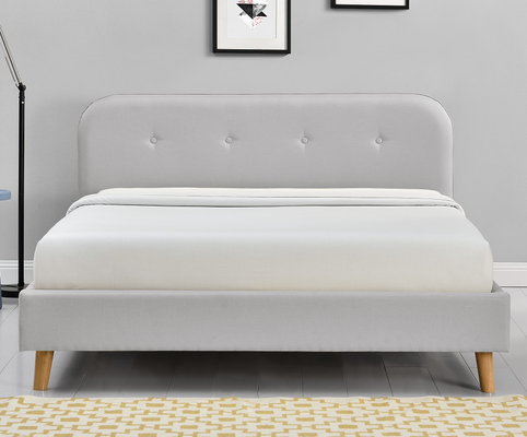 Doorgenaaid ODM Bekleed Koningin Platform Bed Modern Simple 140x200Cm