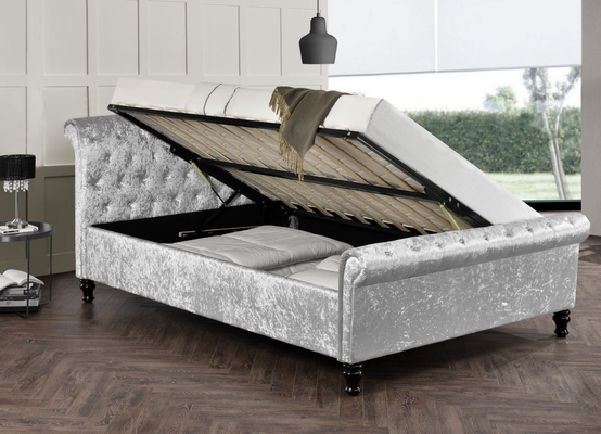 Zachte fluwelen Chesterfield Ottomaanse sleebed Hydraulische zuigers met enorme opslag