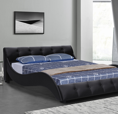Pu Leer Bekleed Bedkader Italiaanse die Faux op Hoofdeindekoning Size wordt doorgenaaid